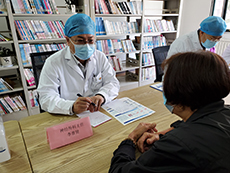 世界卒中日 | 青滨附院部分医护人员走进六和社区开展健康科普志愿活动