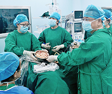上新了 | 青滨附院妇科：“微”手术成功为患者切除5斤多巨大子宫肌瘤