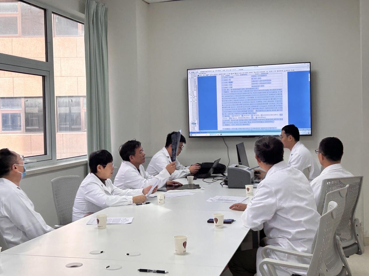 从“盲人摸象”到拥有“天眼”，MDT+AI让肿瘤诊疗更精准有效